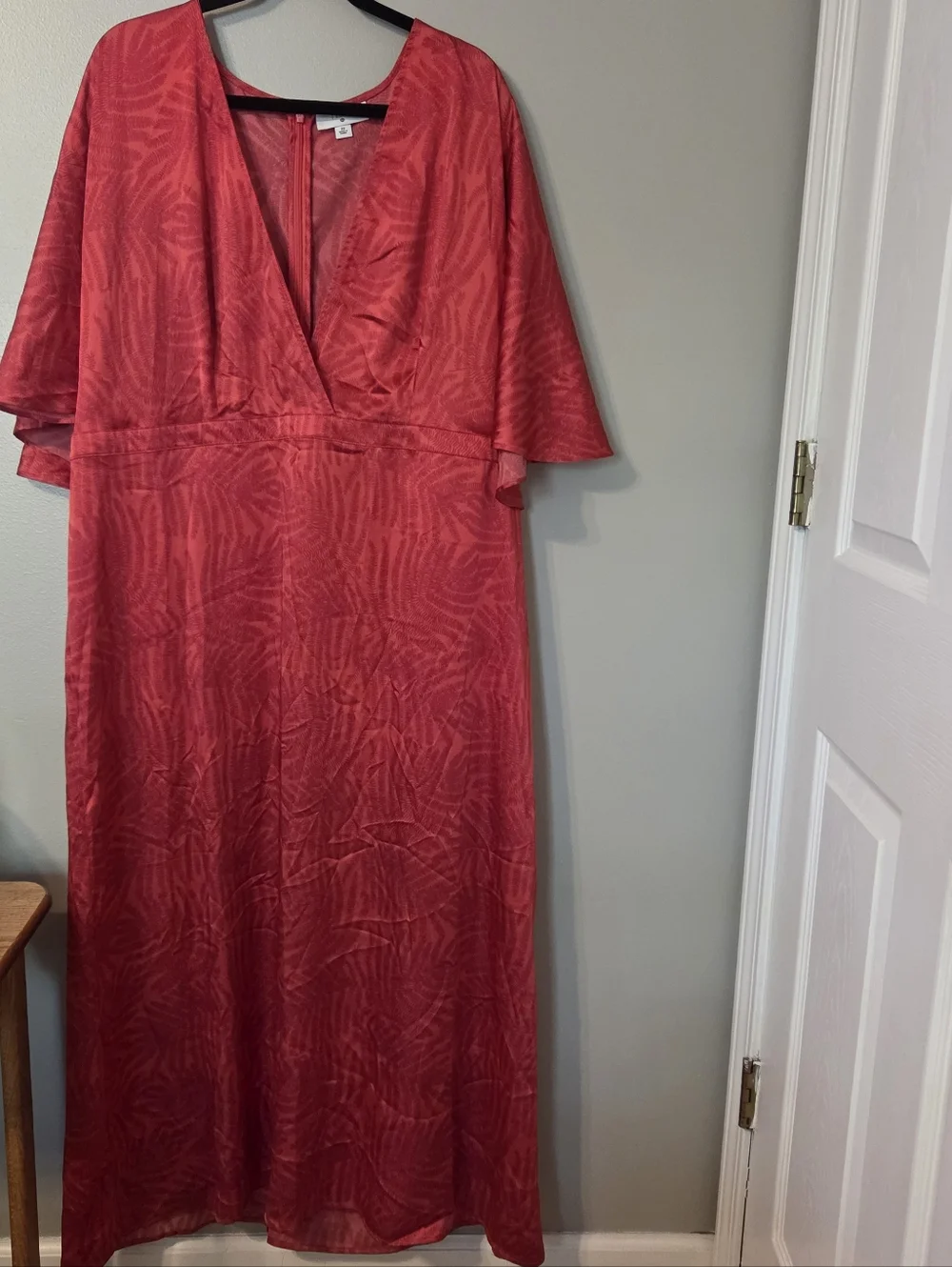 Fe Noel x Target Womens Plus Size Red Satin Maxi Dress. Sz 22 Beach - Picture 6 of 9